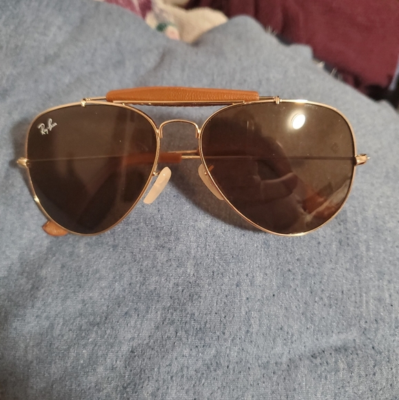 Ray Ban Sunglasses. Only used Once.